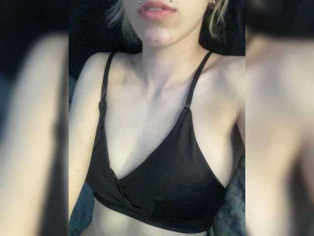 ReneYolker live cam on BongaCams