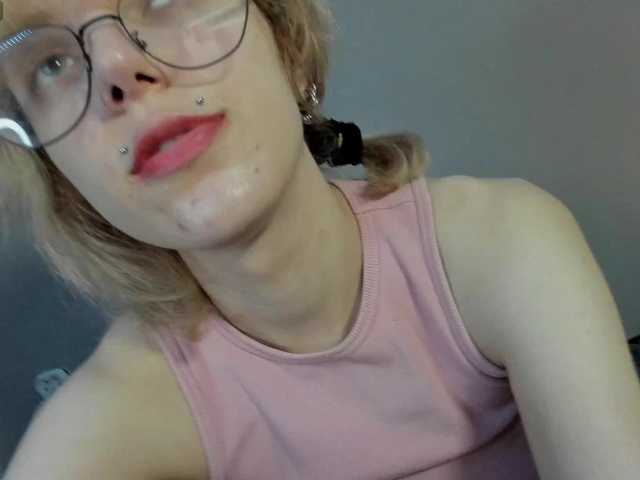 ReneYolker live cam on BongaCams