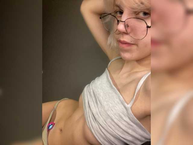 ReneYolker live cam on BongaCams