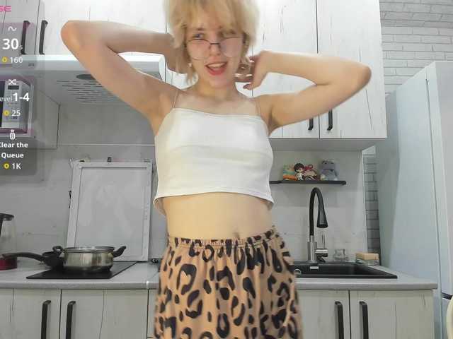ReneYolker live cam on BongaCams