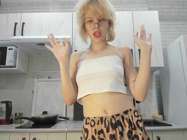 ReneYolker live cam on BongaCams