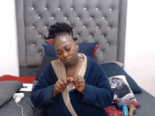 ChocSexcBeast live cam preview