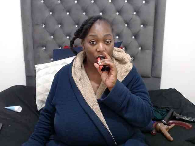 ChocSexcBeast webcam