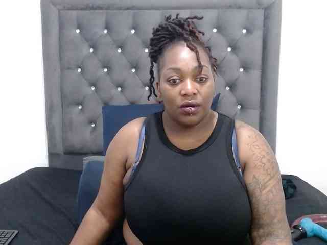 ChocSexcBeast webcam