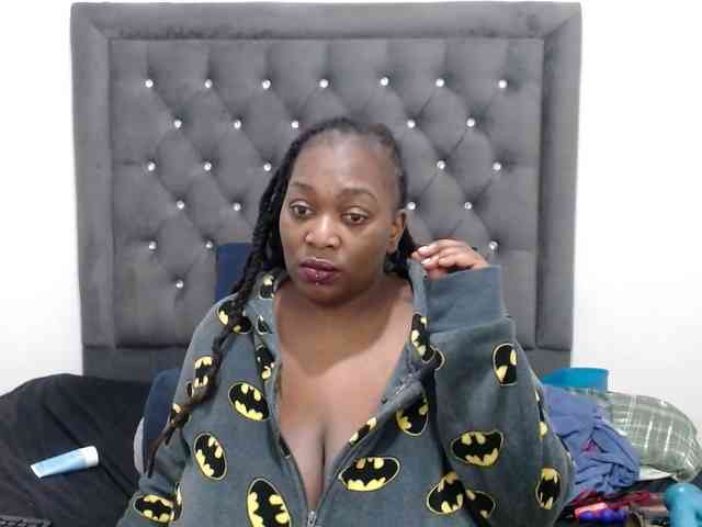 ChocSexcBeast webcam