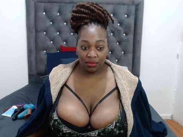 ChocSexcBeast webcam