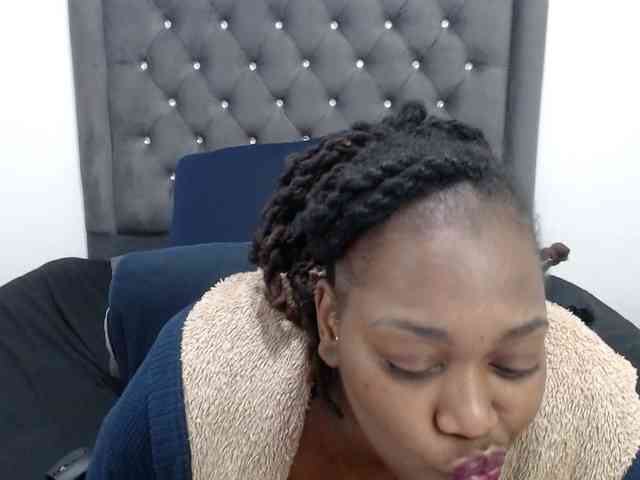 ChocSexcBeast webcam