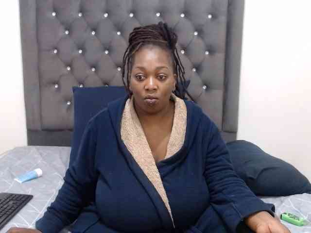 ChocSexcBeast webcam
