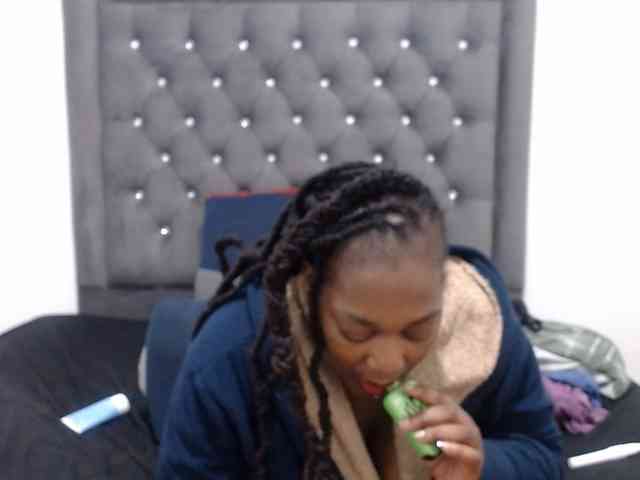 ChocSexcBeast webcam