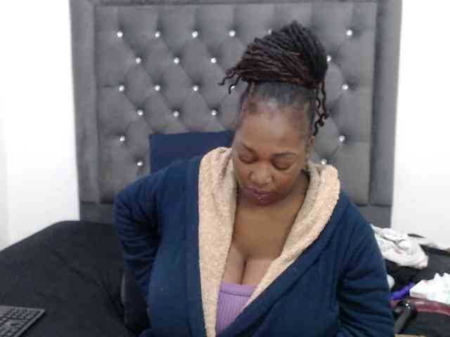 ChocSexcBeast webcam