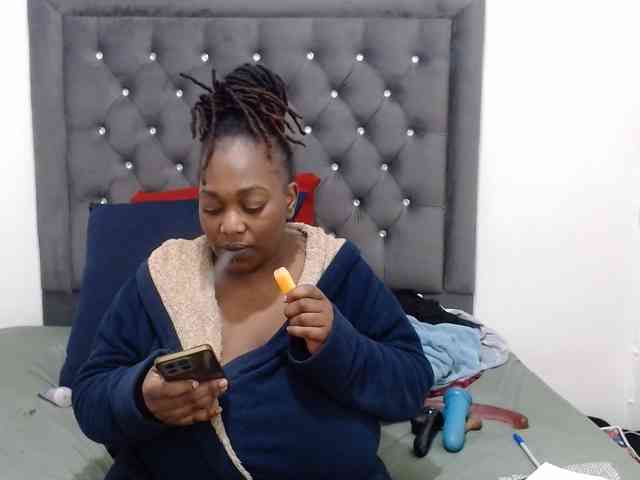 ChocSexcBeast webcam
