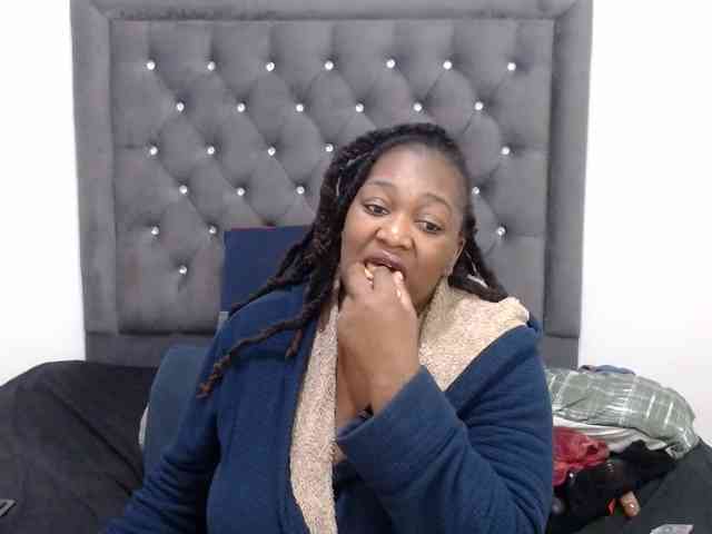 ChocSexcBeast webcam