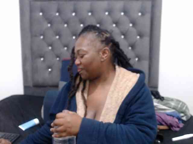 ChocSexcBeast webcam