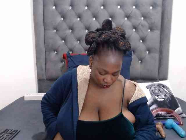 ChocSexcBeast webcam
