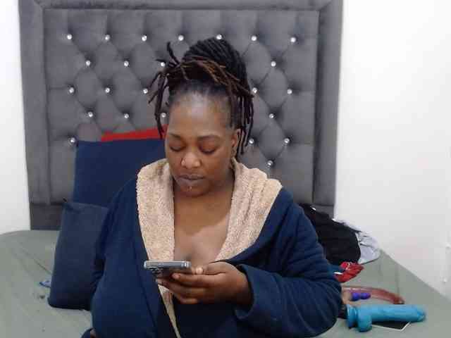ChocSexcBeast webcam
