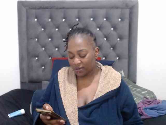 ChocSexcBeast webcam