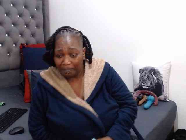ChocSexcBeast webcam