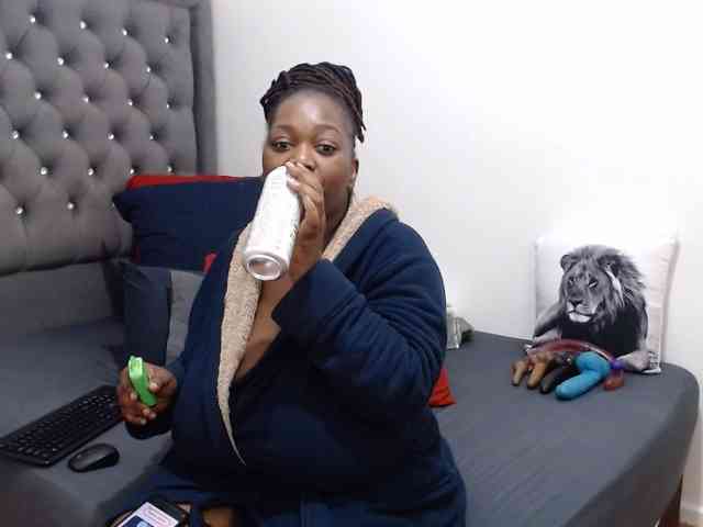ChocSexcBeast webcam