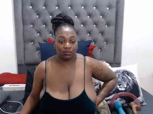 ChocSexcBeast webcam