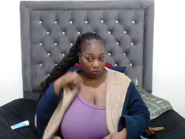 ChocSexcBeast webcam