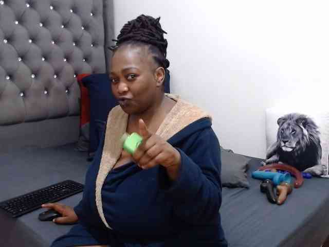 ChocSexcBeast webcam