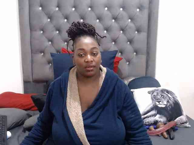 ChocSexcBeast webcam