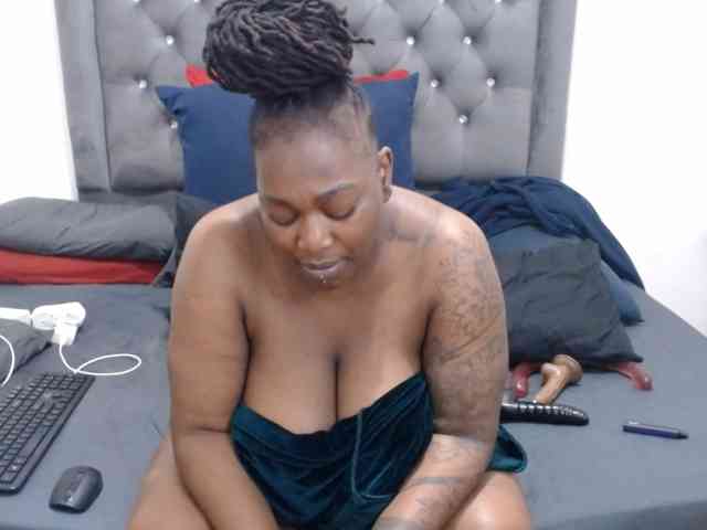 ChocSexcBeast webcam
