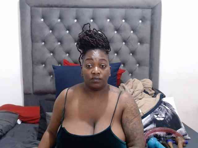 ChocSexcBeast webcam