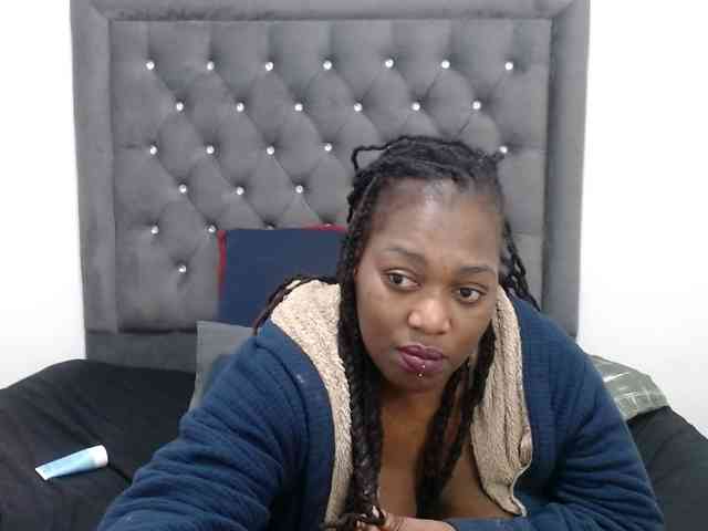 ChocSexcBeast webcam