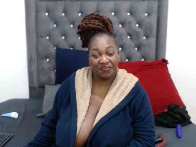 ChocSexcBeast webcam