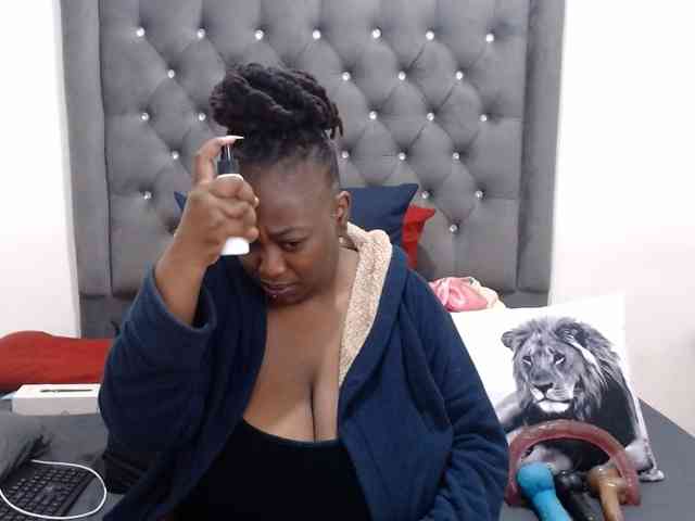 ChocSexcBeast webcam