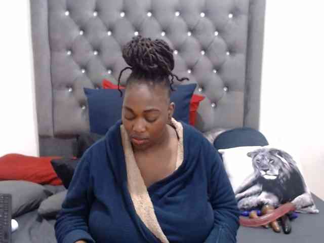 ChocSexcBeast webcam