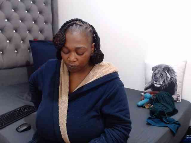 ChocSexcBeast webcam