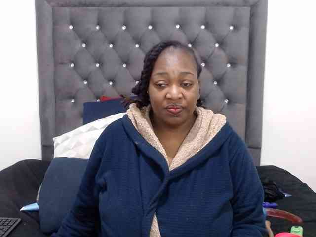 ChocSexcBeast webcam
