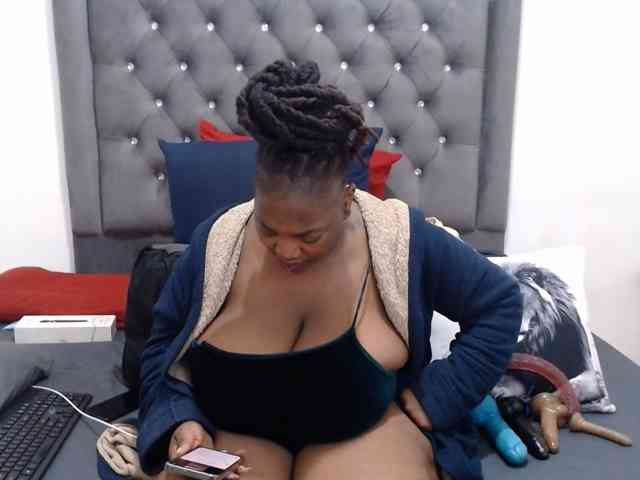 ChocSexcBeast webcam