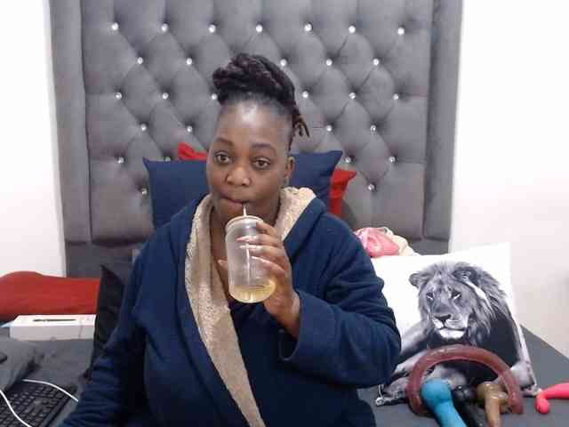 ChocSexcBeast webcam