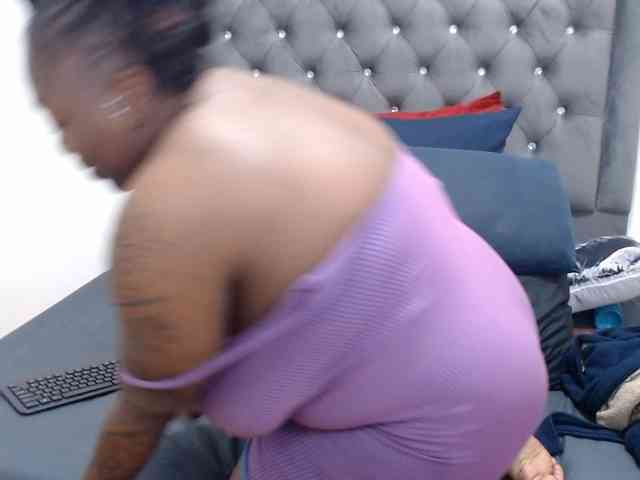 ChocSexcBeast webcam