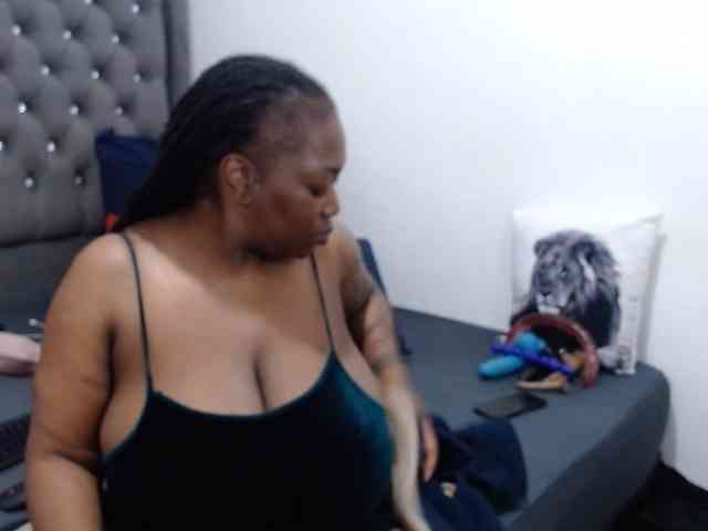 ChocSexcBeast webcam