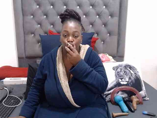 ChocSexcBeast webcam