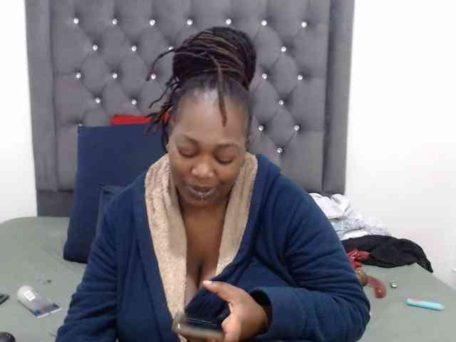 ChocSexcBeast webcam