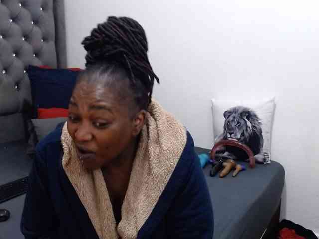 ChocSexcBeast webcam