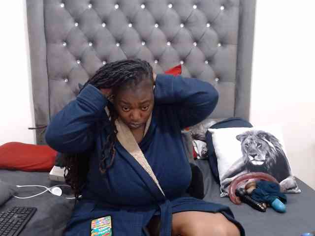 ChocSexcBeast webcam