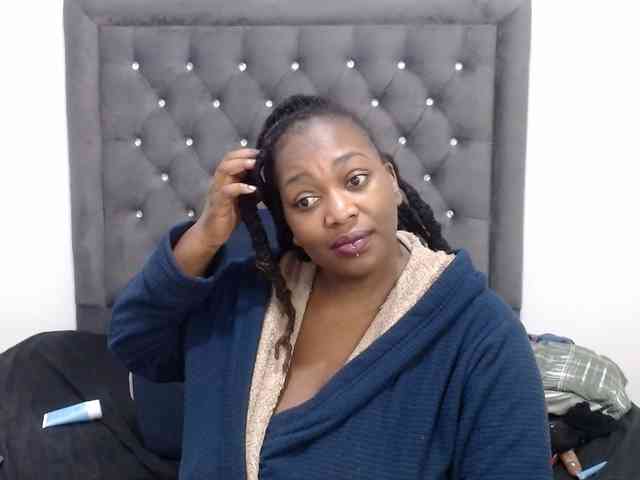 ChocSexcBeast webcam