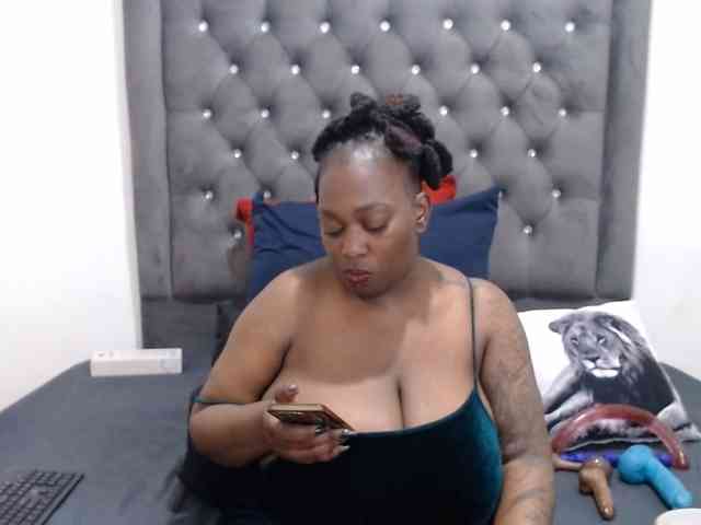 ChocSexcBeast webcam