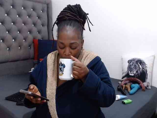 ChocSexcBeast webcam