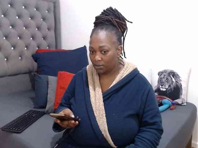 ChocSexcBeast webcam