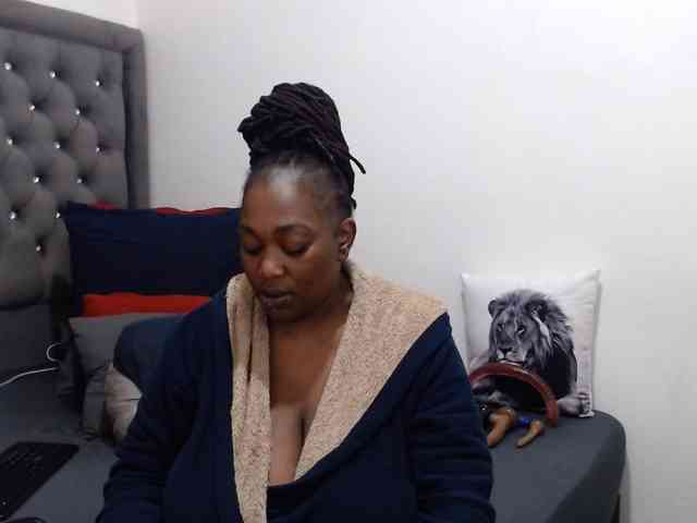 ChocSexcBeast webcam