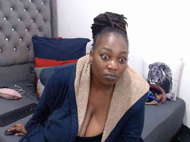 ChocSexcBeast webcam