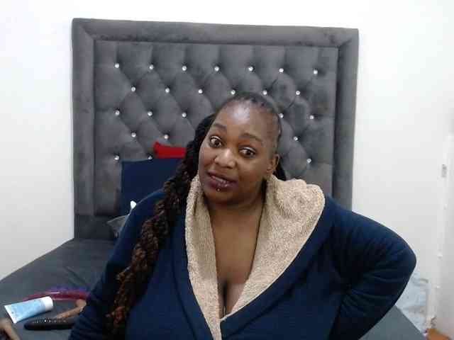 ChocSexcBeast webcam