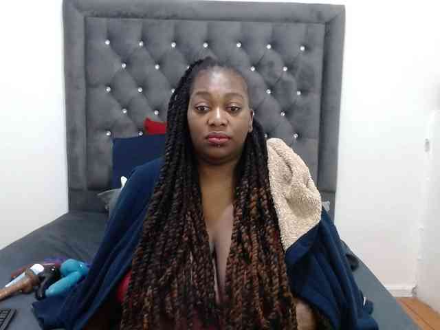 ChocSexcBeast webcam